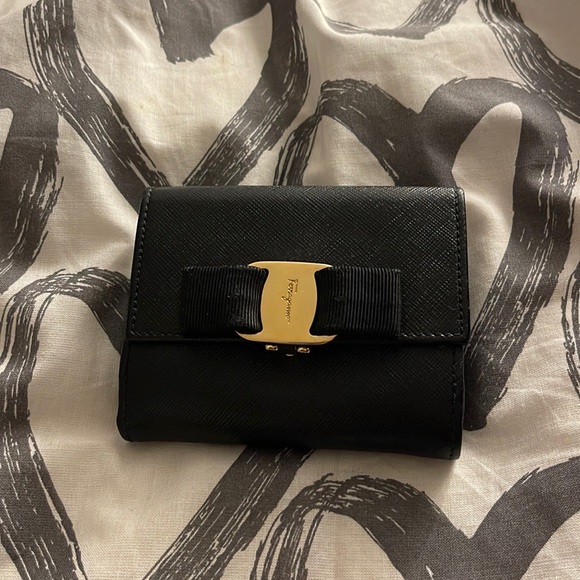 SOLD Authentic Ferragamo black wallet - Picture 1 of 4